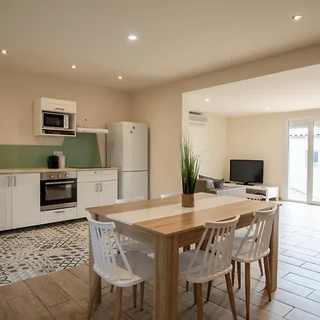 Apartment Avec Piscine *